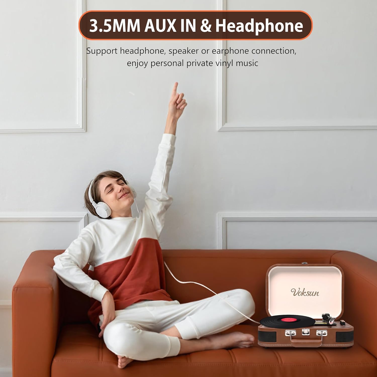 Pick-up Bluetooth 5.4, 3 viteze 33/45/78 rpm, AUX, USB, 2 difuzoare stereo incorporate, pentru vinyl 7/10/12 inch, functie inregistrare, design tip servieta, maro
