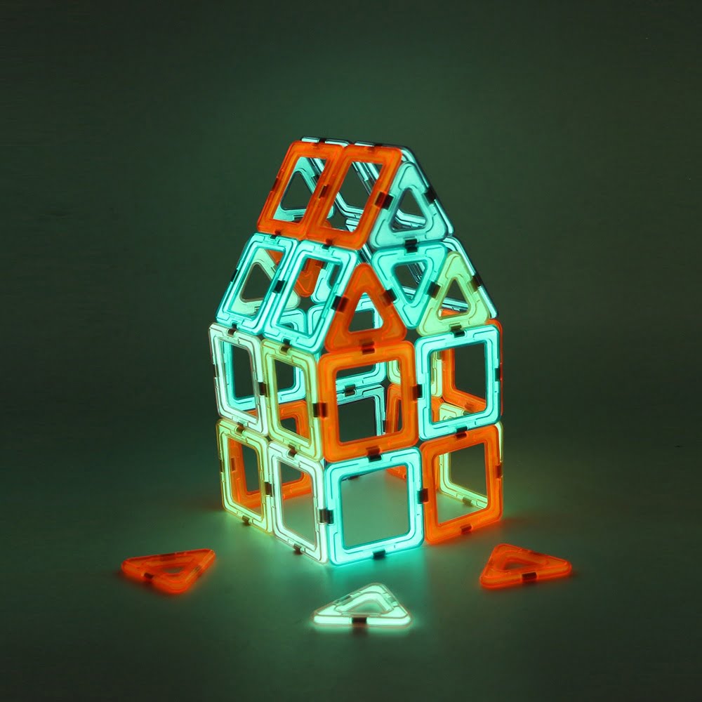 Set inteligent, educativ si creativ , Joc magnetic de contructie, 42 piese magnetice fosforescente