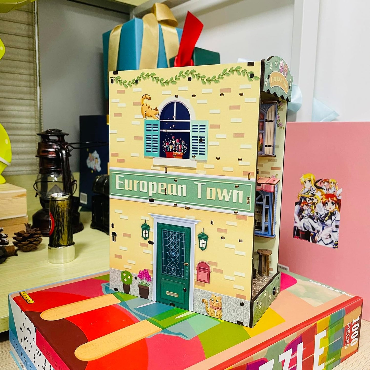 Puzzle 3D, Book Nook DIY cu lumina LED, cotor de carte din lemn, accesotiu decorativ suport carti straduta cu pisici