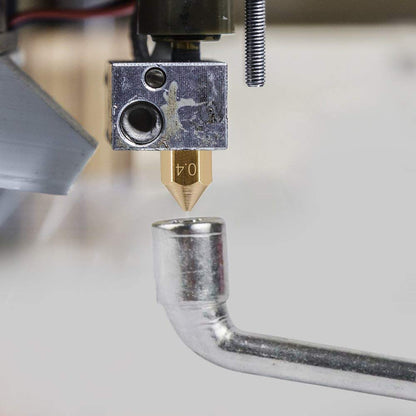 Kit de accesorii pentru imprimanta 3D MK8, cu 10 duze 0.4mm, 3 bloc de incalzire, 3 tija filetata cu teflon, 3 protectii silicon, 4 conectori PC4, 10 tije curatare, tub teflon si unelte