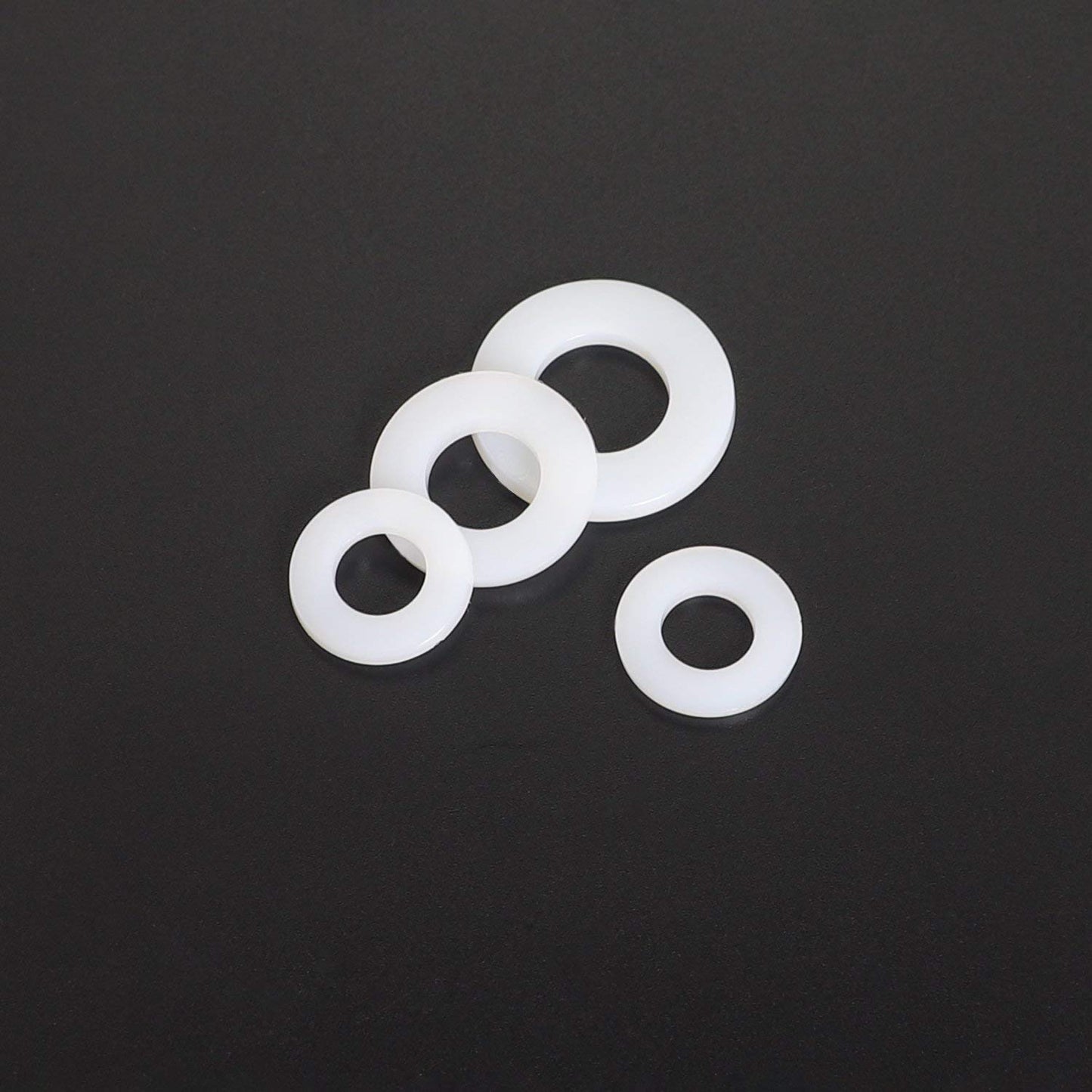 Greluma Set 500 garnituri, nailon, 8 dimensiuni M2/M2.5/M3/M4/M5/M6/M8/M10,cu carcasa de plastic pentru depozitare, albe