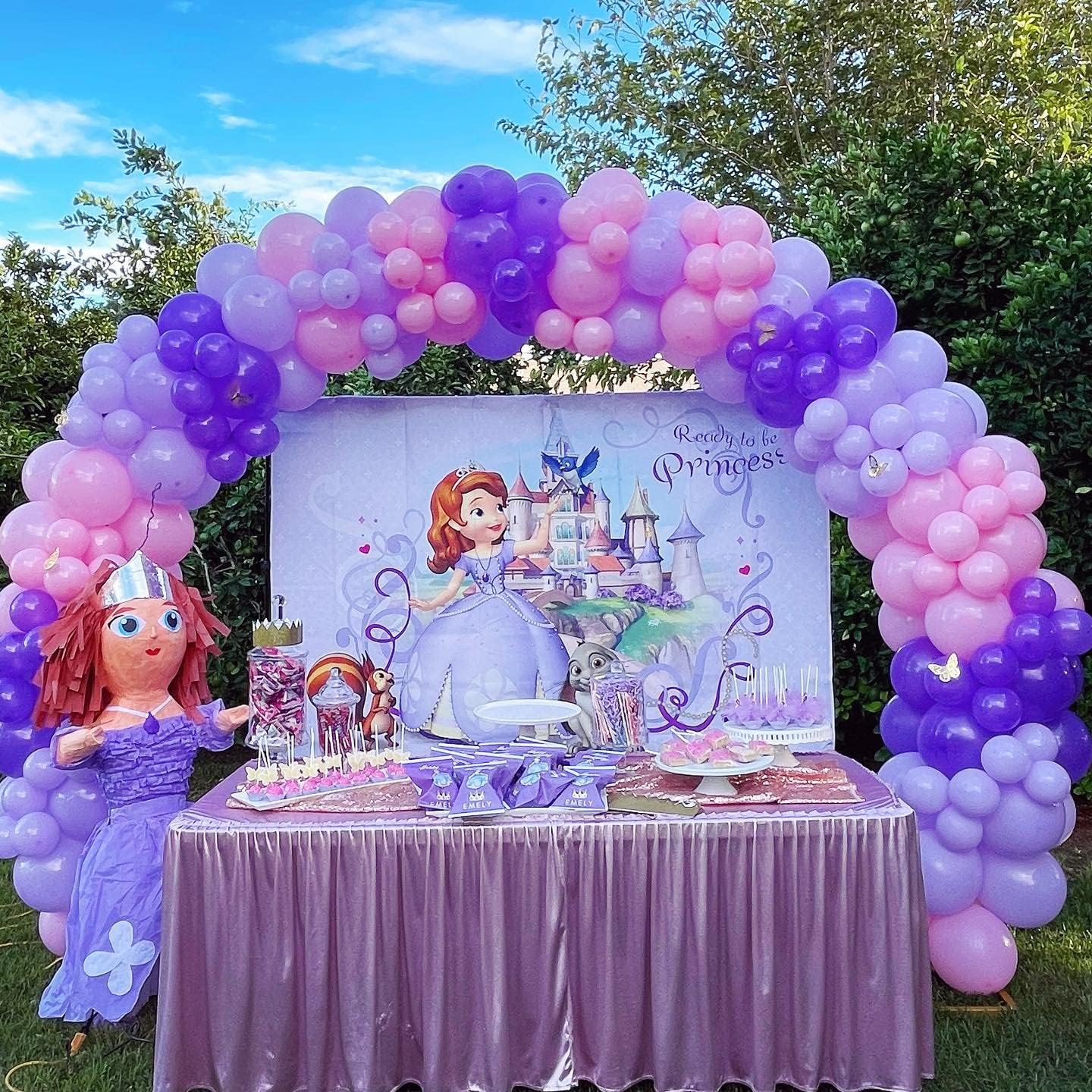 Arcada pentru baloane de 2.4 m x 2.7 m, suport metalic cu baza patrata, 2 saculeti pentru contragreutate, banda pentru baloane si accesorii, pentru nunta, zi de nastere, fundal foto, accesorii pentru petreceri, decoratiuni