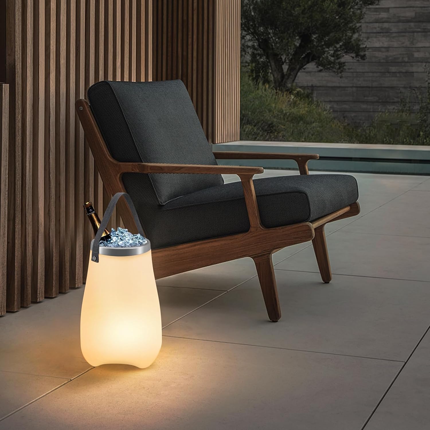 Frapiera cu lumina ambientala, bluetooth si difuzor integrat, lumina LED, impermeabila IP54, design minimalist, pentru racit bauturi, malux