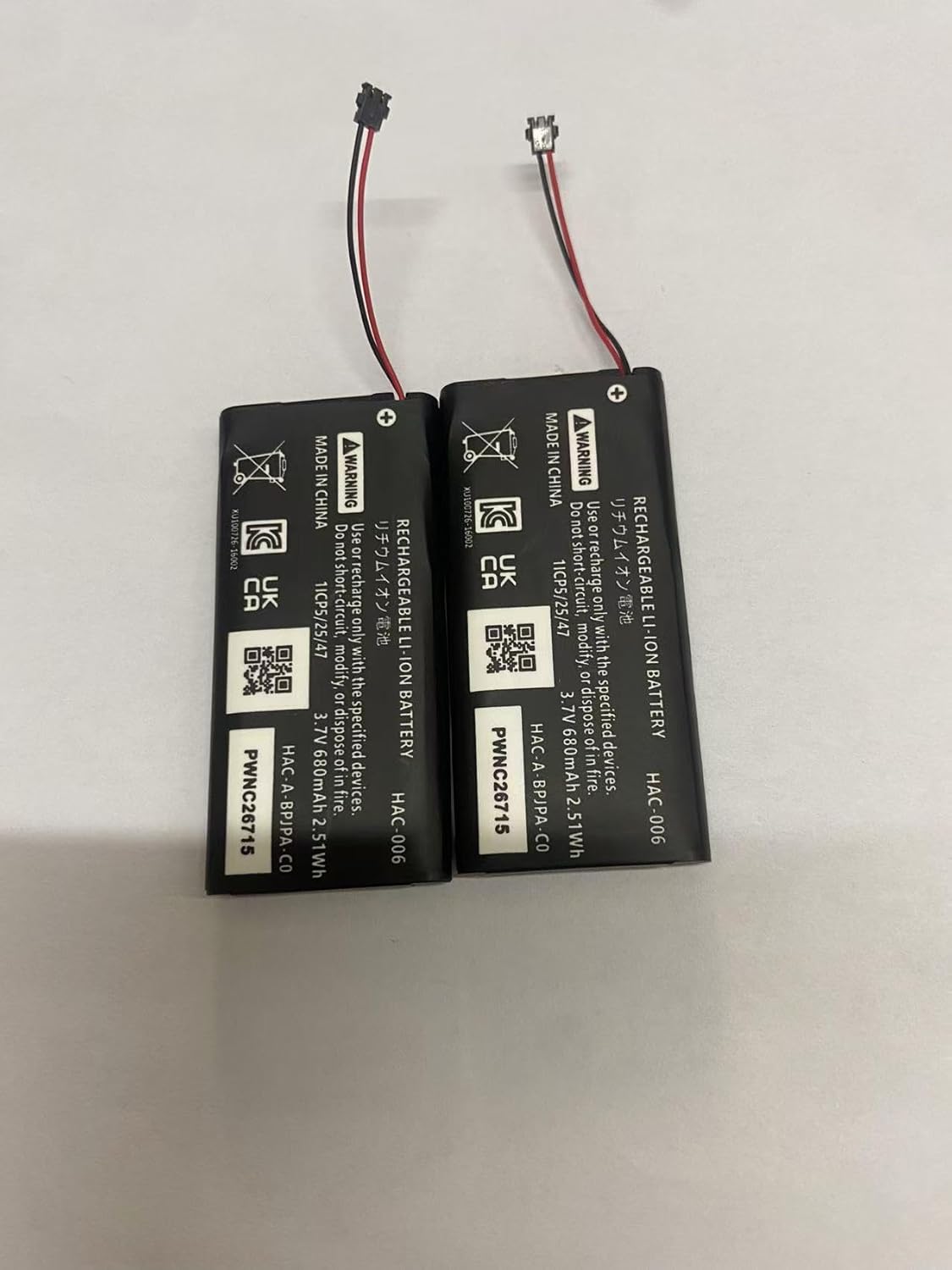 Set 2 acumulatori 680 mAh pentru Nintendo Switch Joy-Con L/R, compatibile HAC-015 / HAC-016, Li-Polymer, include 2 acumulatori + surubelnita