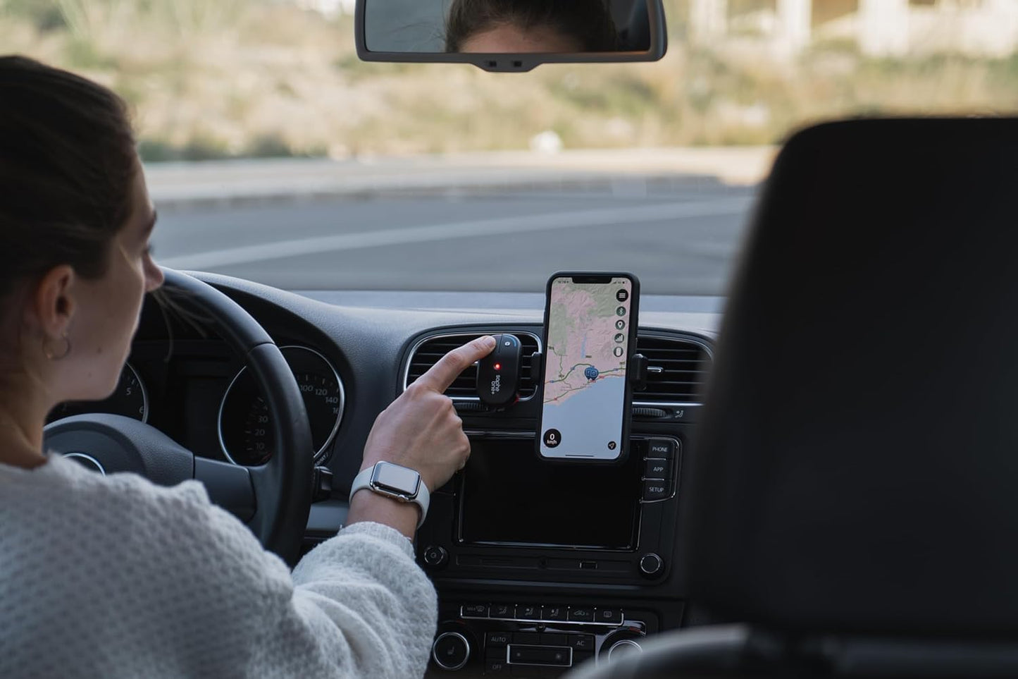Alarma de trafic, date de la Blitzer.de, Avertizeaza in timp real despre radare si pericole din traficul rutier, aplicatie smartphone, negru