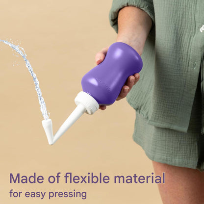 Irigator pentru igiena intima, 360 ml, curatare delicata si igienica pentru zona intima sensibila, sticla flexibila pentru stoarcere usoara, cap retractabil, portabil, alternativa sustenabila la hartia igienica, ideal postpartum