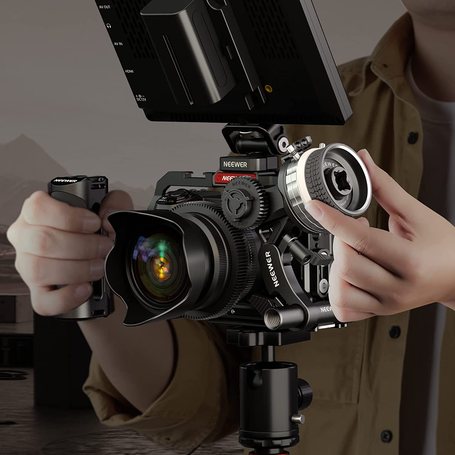 Adaptor follow focus mini pentru obiectiv de pana la 114 mm, cu tija de 15 mm si clema, cu opritoare A/B, pentru cage, camera foto mirrorless, DSLR, Neewer PG001