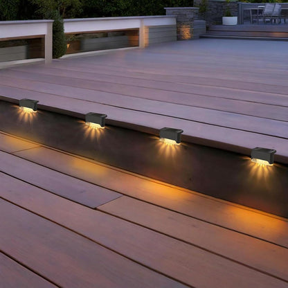 Set 12 lampi solare LED pentru trepte si terasa, impermeabile IP65, lumina alb cald – Iluminat exterior cu incarcare solara automata, pentru scari, gard, curte, gradina, alee sau piscina, negru