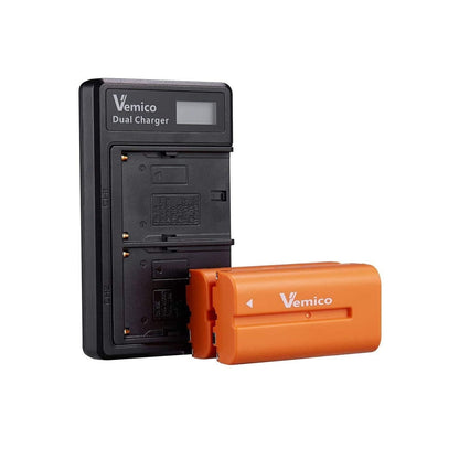 Set 2 acumulatori si incarcator cu LCD Vemico, NP-F550 3000 mAh , cablu USB tip C, baterie de schimb pentru camera NP F970 / F960 / F770 / F750 / F570 / F550 / F530 / F330 / CCD-SC55 / TR516 / TR716 / TR818 / TR910 / TR917 / TR940